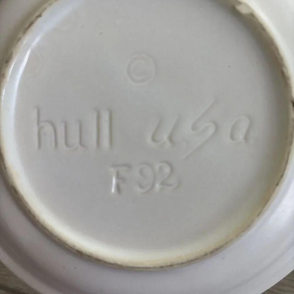 Vintage Hull USA pottery pitcher saucer F92 Cottage Granny Americana Retro Glaze